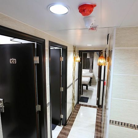 Asia Inn Цзюлун Экстерьер фото